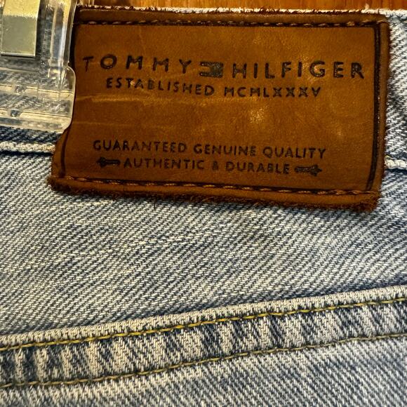Y2K Tommy Hilfiger Jeans Freedom Fit Baggy 38x30 Light Wash 2006‎ - Picture 8 of 14